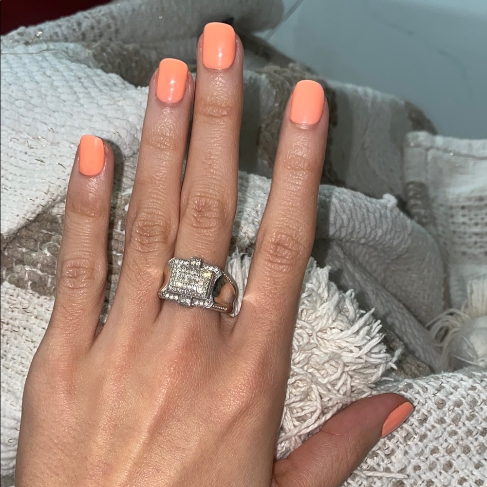 Elegant Silver Diamond Ring
